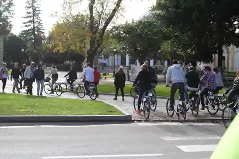 Sevilla: María Luisa Gardens 3-timers tur med picnic frokost
