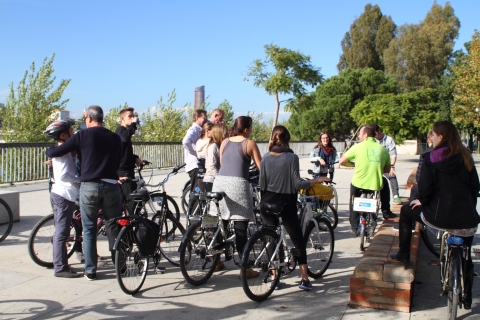 Sevilla: tour de 3 horas por los Jardines de Murillo con almuerzo tipo picnic
