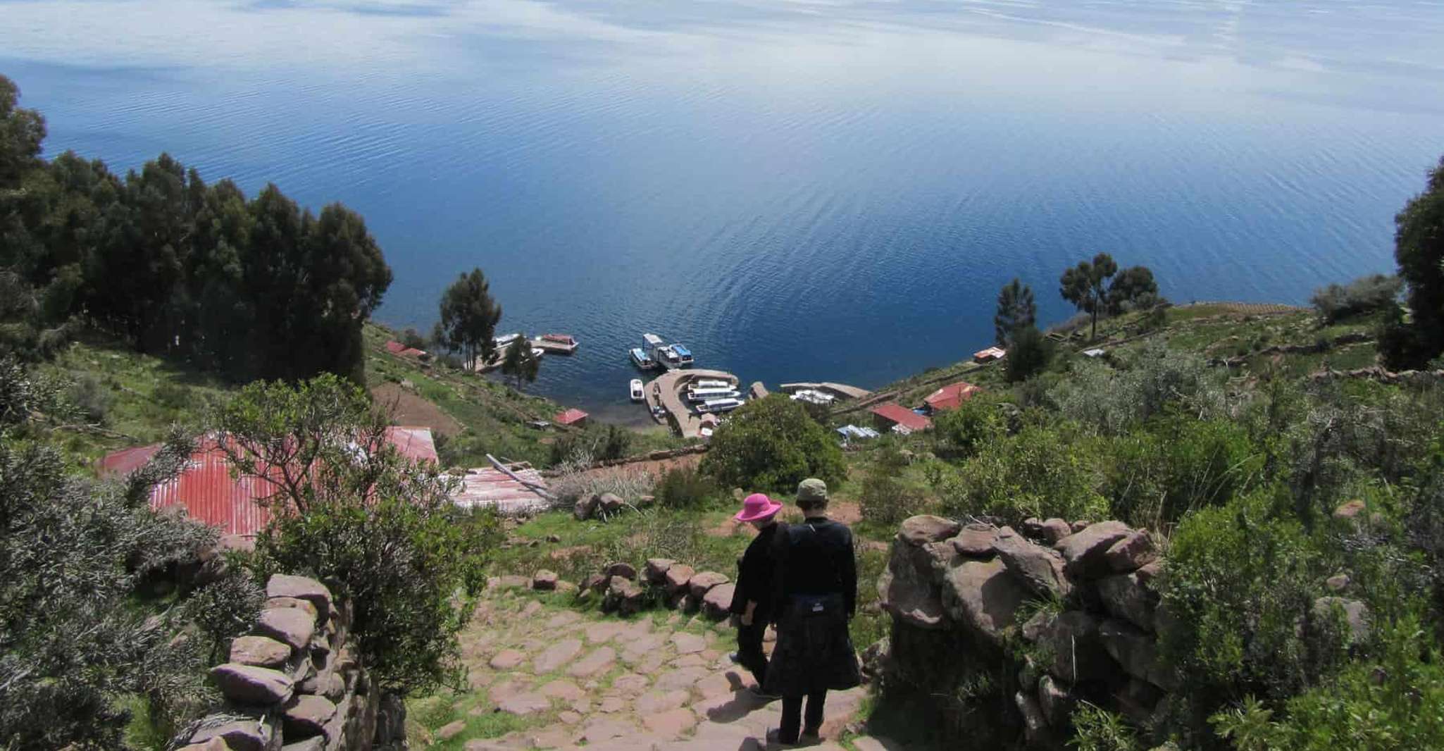 From Cusco, Titicaca Lake - Full day tour with sleeper bus - Housity