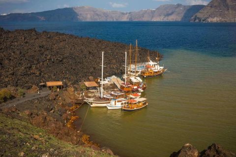 1 päivän veneretki: Santorinin tulivuori, Thirassia & Oian auringonlasku