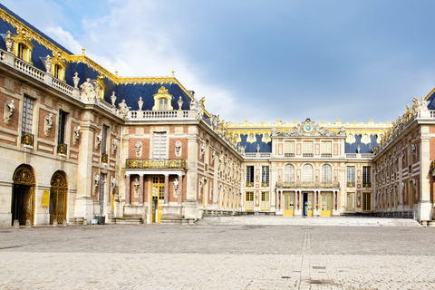 Versailles: Skip-the-Line Guided Tour of Palace with Gardens Guided Tour in Spanish