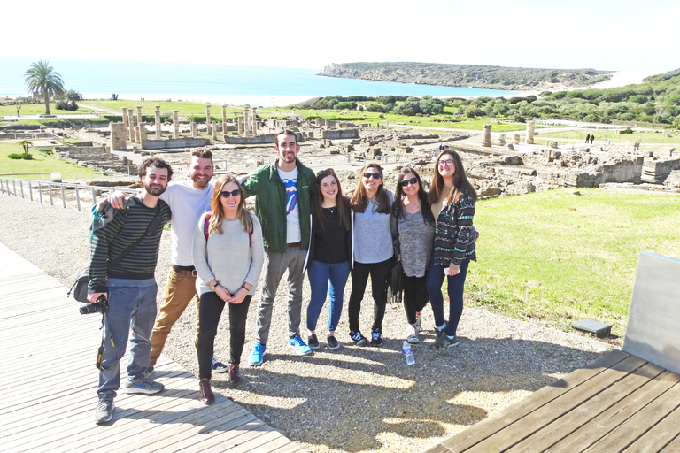 Excursion privée d'une journée au départ de Cadix : Vejer de la Frontera et BoloniaVisite en espagnol, anglais ou portugais