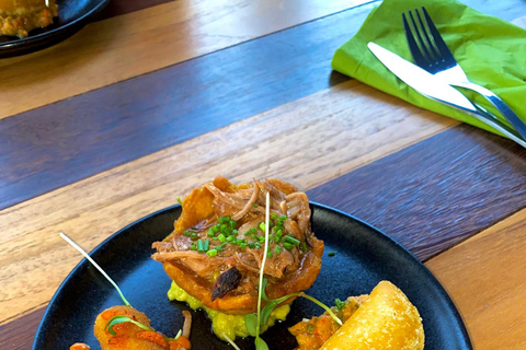 Medellín: Calle 10 Food Tour with Tastings and Guide