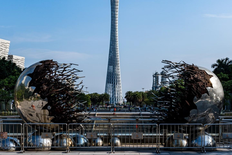 Guangzhou: Discover Lingnan Heritage & Local Life (Private) Guide for French/Spanish/Italian/German/Russian