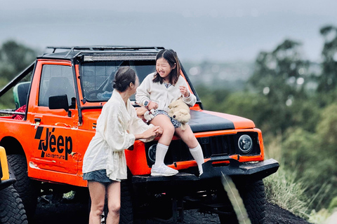 Ubud : Mount Batur Jeep Sunrise with Breakfast & privat jeep Ticket for hot spring Meeting point ( No transport)