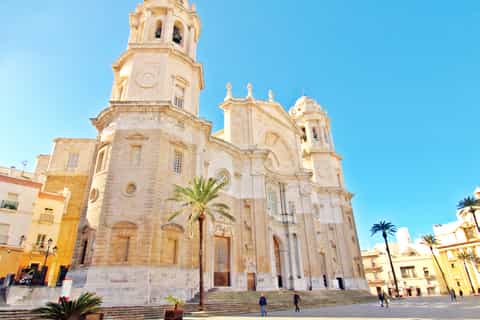 Jerez & Cádiz: Private Day Trip from Seville