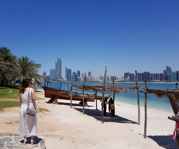 From Dubai: Abu Dhabi City Tour