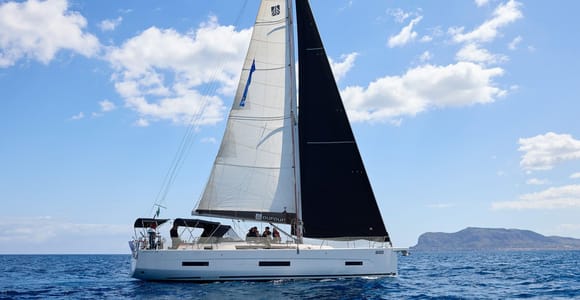 Palermo: Sailing Cruise with Gourmet Lunch & Wine
