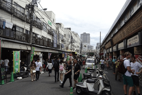 Toyosu und Tsukiji Morgenmarkt mit staatlich lizenziertem Führer5:00 Toyosu und Tsukiji Morgenmarkt mit Gov. Licensed Gu