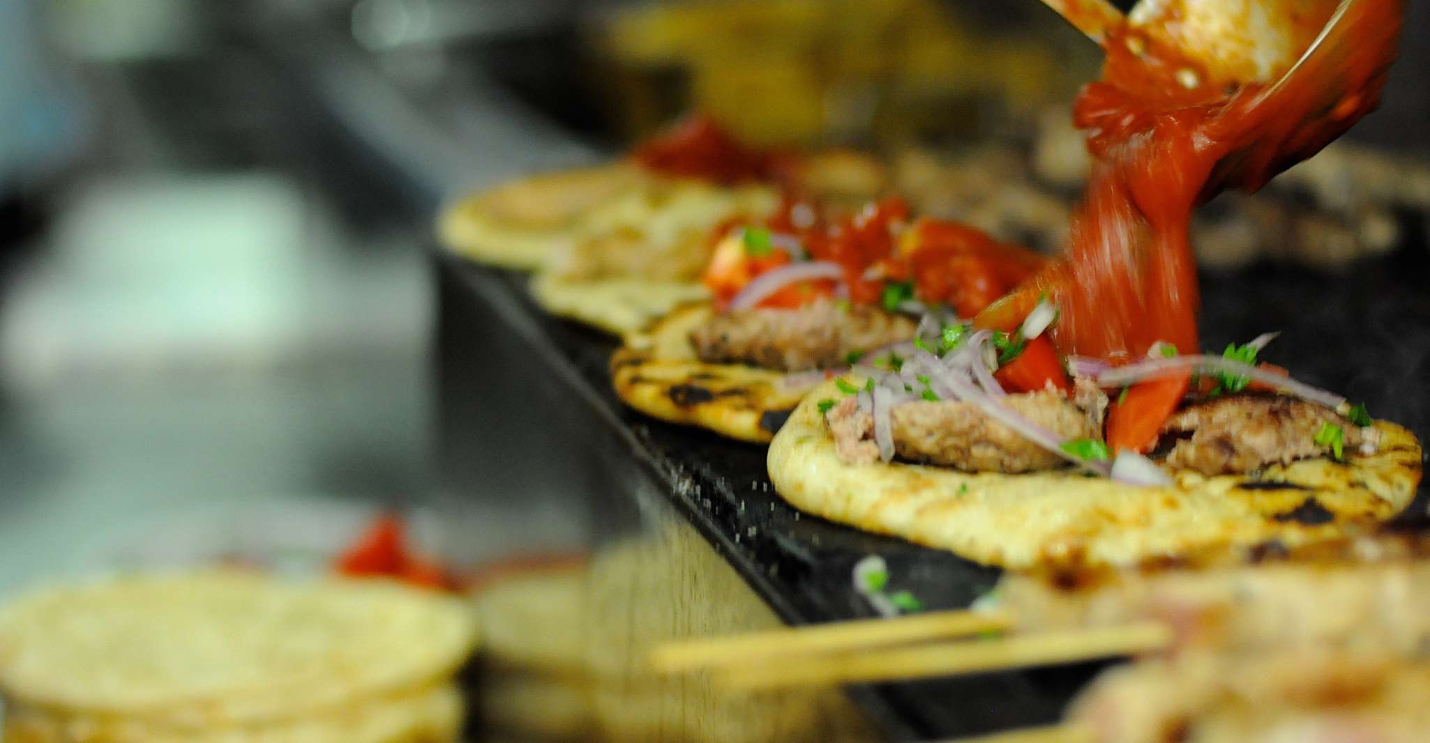 Athènes, Grec Food Discovery Visite à pied en petit groupe - Hizvo