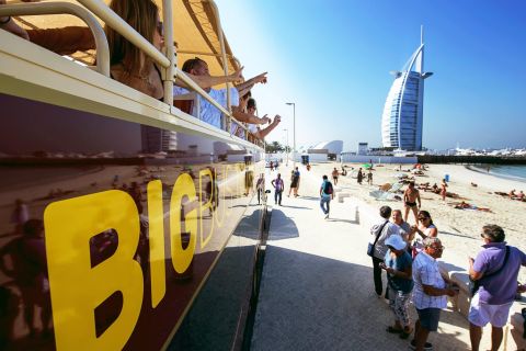 Dubai: autobus Hop-on Hop-off per 5 giorni, crociera in dau e tour del deserto