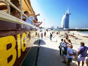 Dubai: Hop-On/Hop-Off-Bus-Ticket Deluxe Dubai: Hop-On/Hop-Off-Bus-Ticket Deluxe