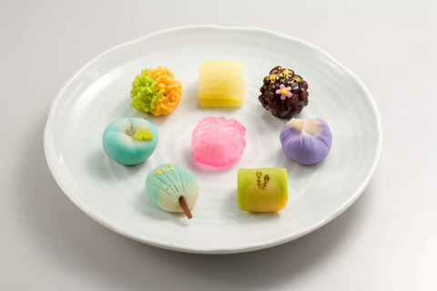Kanazawa: Traditional Wagashi Making near Higashi Chaya