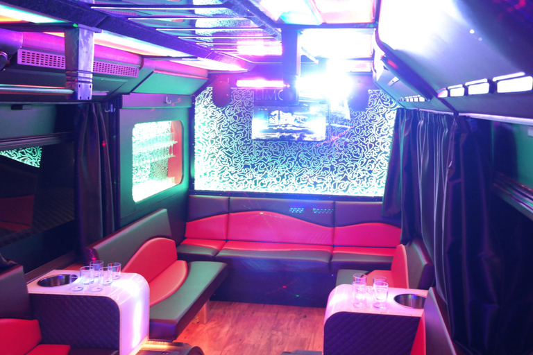 Party Bus &amp; Dancer i 3 timmar i VilniusParty Bus &amp; Dancer i 6 timmar i Vilnius