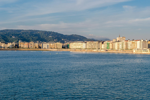 San Sebastian: Express Walk with a Local in 60 minutes