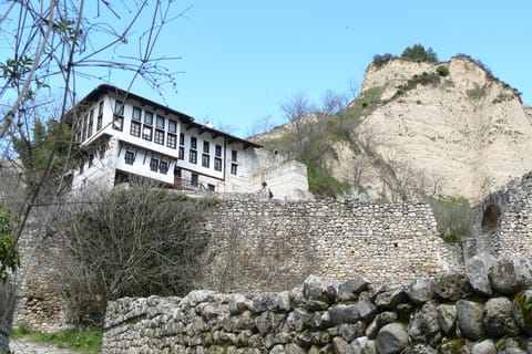 Full-Day Tour to Rila Monastery and Melnik