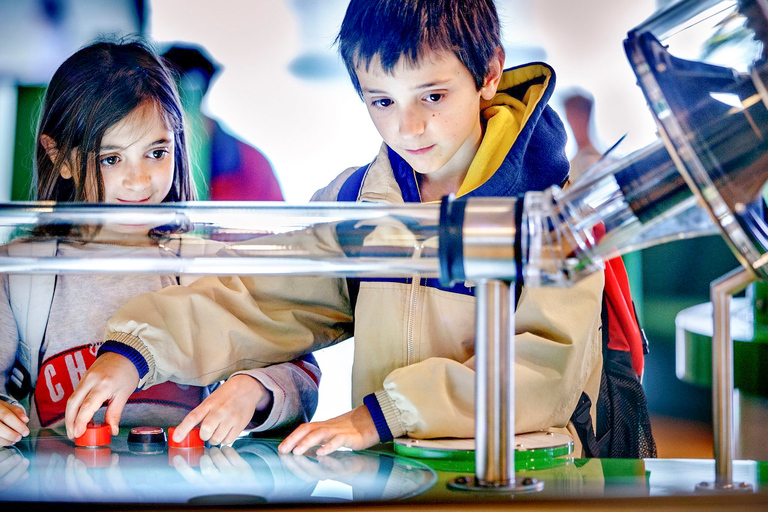 阿姆斯特丹：1 小时运河游船和 NEMO 科学博物馆