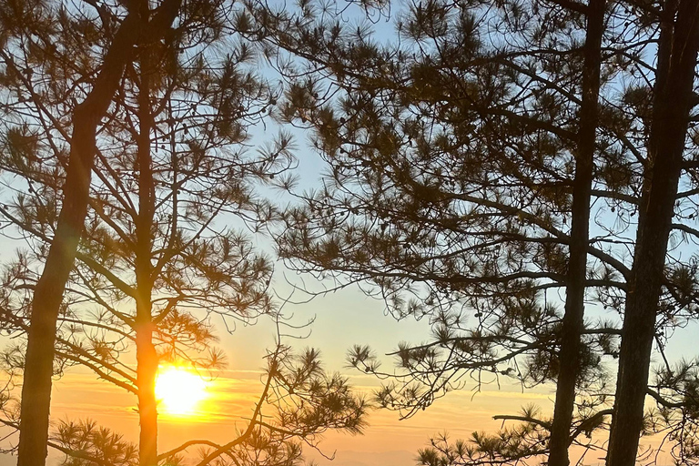 Dalat: Cloud Chasing packaged hike - Sunrise Pickup Included Group Packaged Tour - Free photo & video taken by tour guide