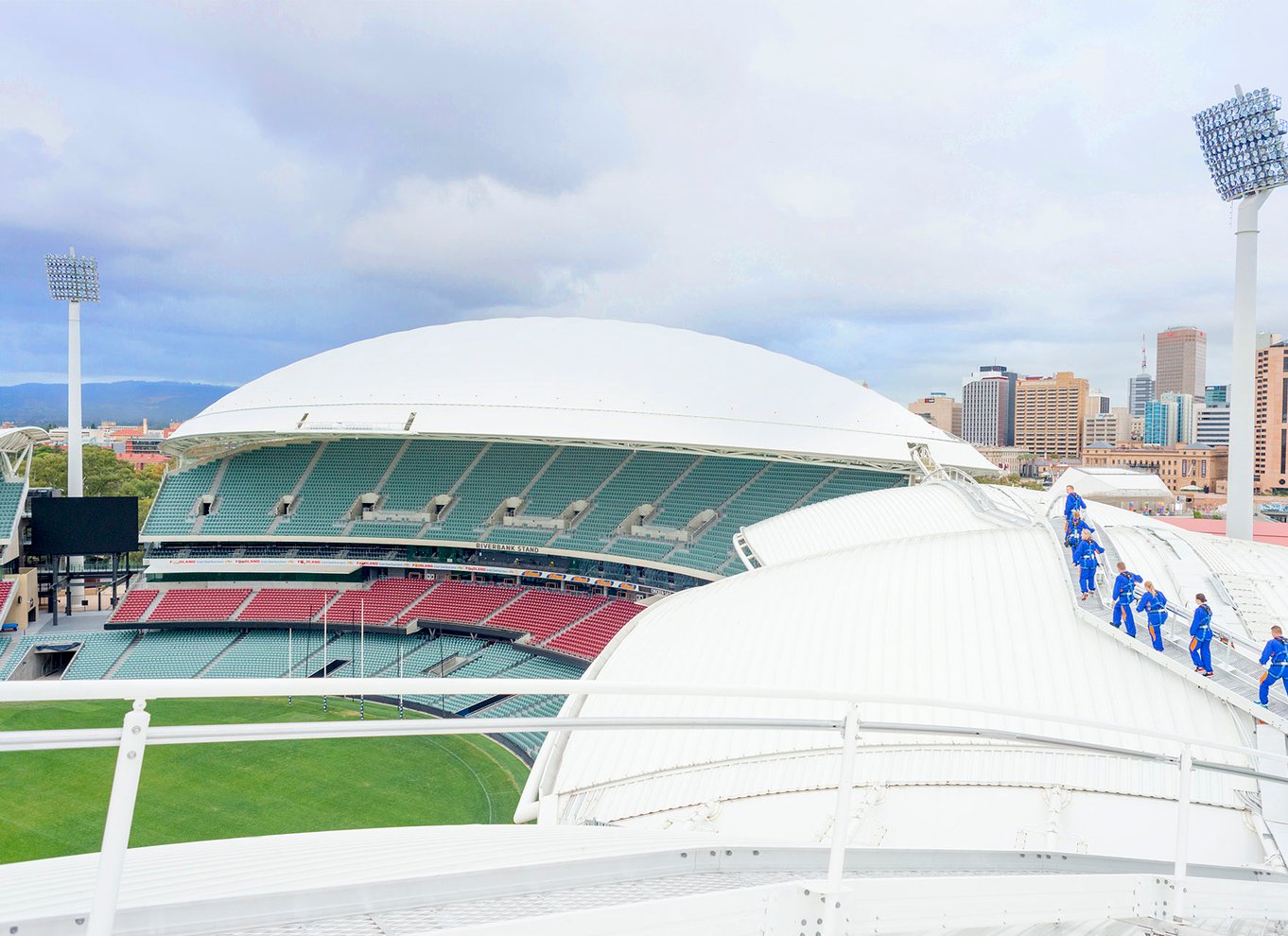 Adelaide: Rooftop Climbing Experience af Adelaide Oval