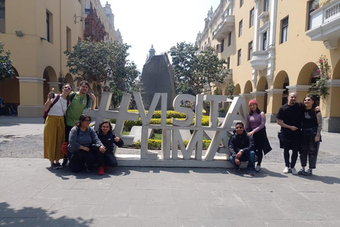 colonial lima walking tour + pisco tasting