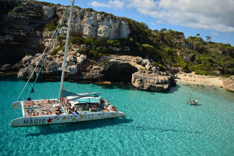Mallorca: halve dag met catamaran naar Es TrencBoottocht met ontmoetingspunt