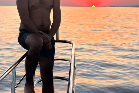 Alanya: Morning or Sunset Relaxing Boat Tour w/ Lunch, Alanya: Sunset Relaxing Boat Tour With Transfer.