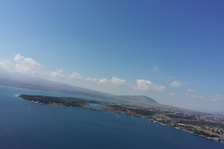 Excursión de un día a Garni, Gegard y el lago Sevan desde Ereván