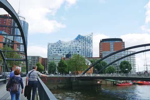 Outer Elbphilharmonie Tour: Public Tour in German