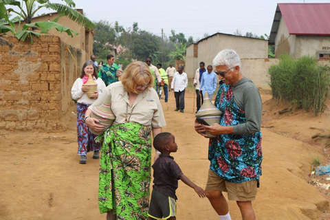 جولة في قرية مايانجي للمصالحة