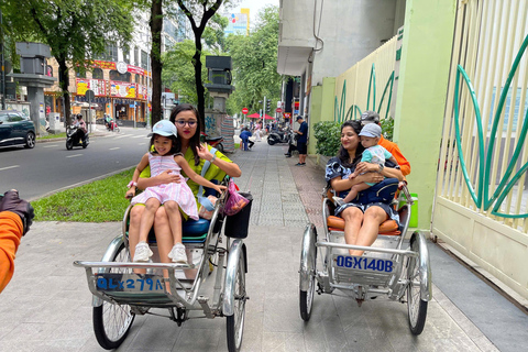 Passeio turístico privado pela cidade de Ho Chi Minh em bicicleta