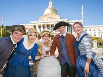 Rundgang entlang des Boston Freedom Trail Walk Into History® Rundgang entlang des Boston Freedom Trail Walk Into History®