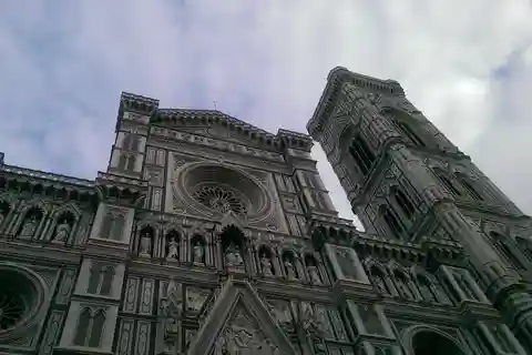 Livorno: escursione privata di un giorno intero a Firenze e Pisa