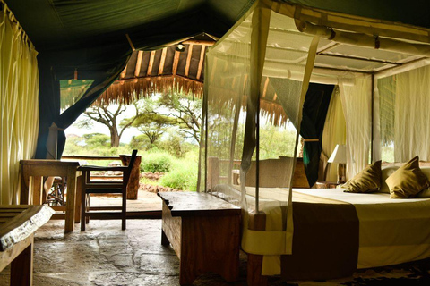 Safari ad Amboseli di 3 giorni con lodge di lusso e voliPacchetto volo Amboseli di 3 giorni