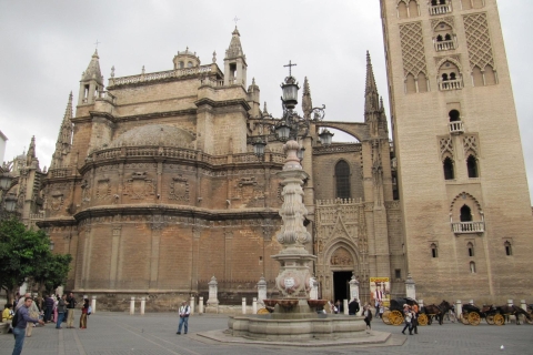Sevilla: tour guiado con entrada a la Catedral y la GiraldaSevilla: tour guiado de 1 hora de la Catedral en italiano