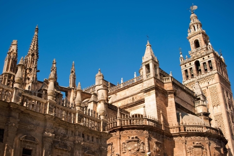 Sevilla: tour guiado con entrada a la Catedral y la GiraldaSevilla: tour guiado de 1 hora de la Catedral en francés