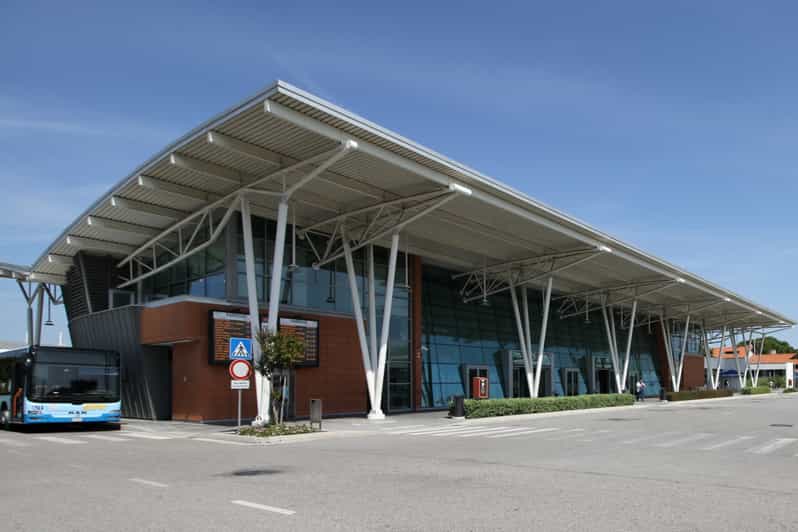 Aéroport de Venise-Marco-Polo : navette pour Lido de Jesolo | GetYourGuide