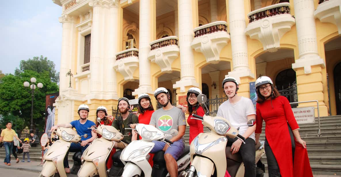 Half-Day Hanoi Foodie Tour by Motorbike