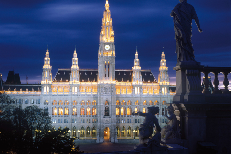 Wenen: traditionele dinershow in de Wiener Rathauskeller