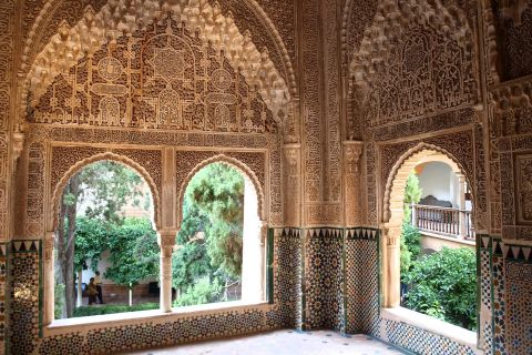 Granada: Full-Day Trip from Seville