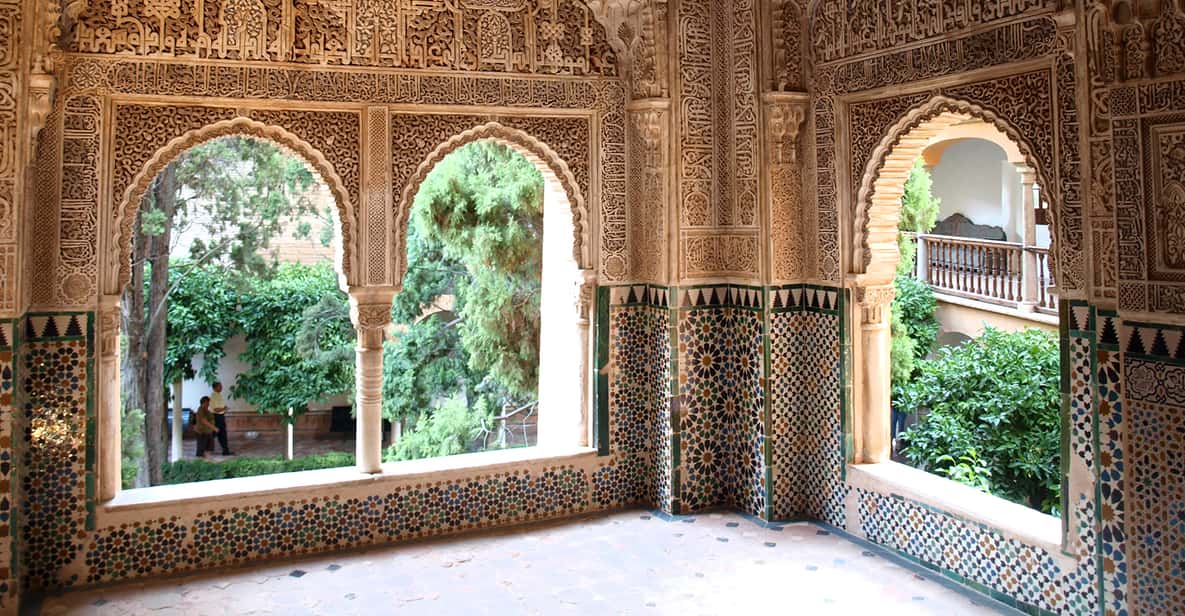Granada: Full-Day Trip from Seville