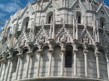 Desde el Puerto de Livorno: Excursión de medio día a Pisa