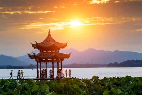 Hangzhou West Lake, Dragon Well Tea Village & Linyin Temple