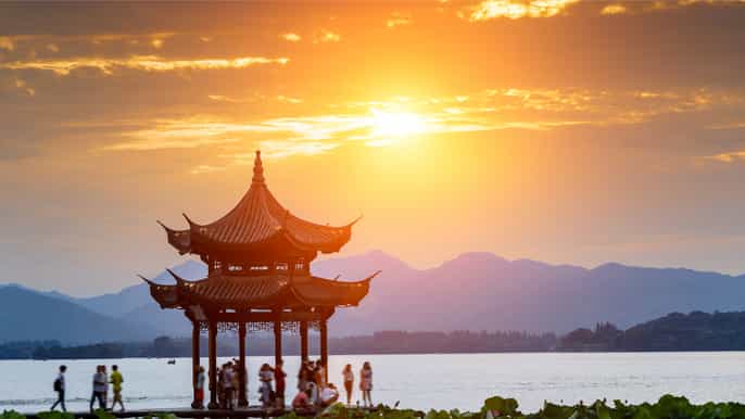 lago oeste de hangzhou vila do chá do dragão bem e templo de linyin