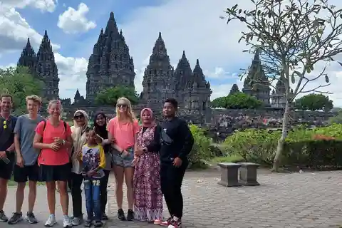Yogyakarta Experience tour de um dia Borobudur e Prambanan