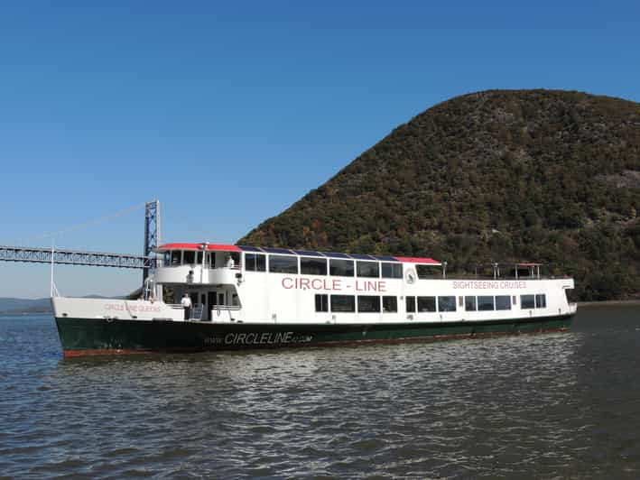 fall foliage cruise bear mountain