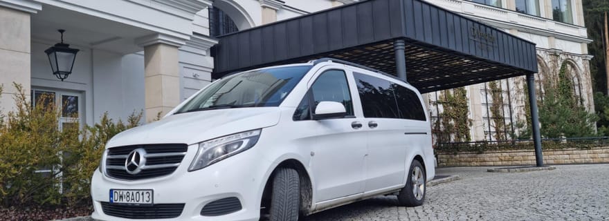 Wrocław: Transfer Particular de/para o Aeroporto de Wrocław (WRO)