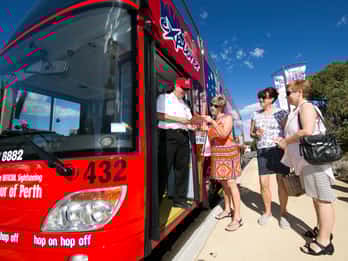 Perth: Hop-on Hop-off Sightseeing Bus Ticket
