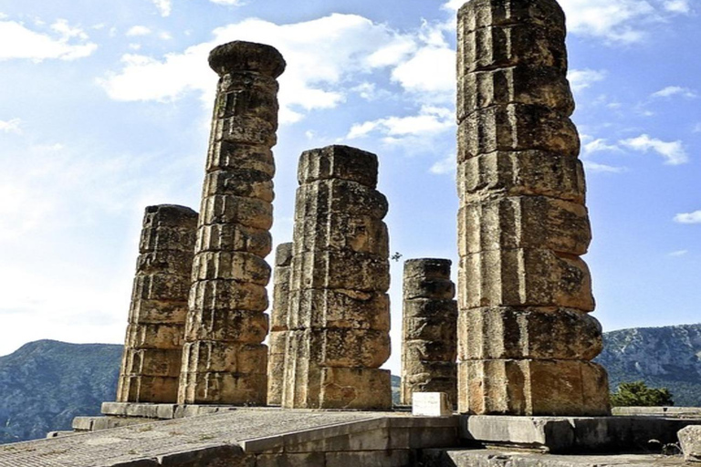 Delphi:Oracle & Ancient Wonders Private Day Tour from Athens