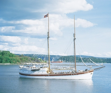 Oslo: Oslo Fjord Cruise with Live Jazz Music & Shrimp Buffet