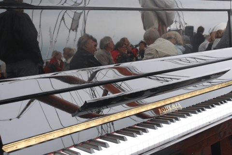 Oslo : Croisière dans le fjord d&#039;Oslo avec musique jazz et buffet de crevettesCroisière dans le fjord d&#039;Oslo, musique jazz et crevettes